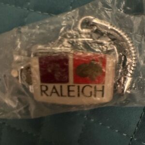 VINTAGE Raleigh Keychain nail clippers. With LOGO.  Brandnew